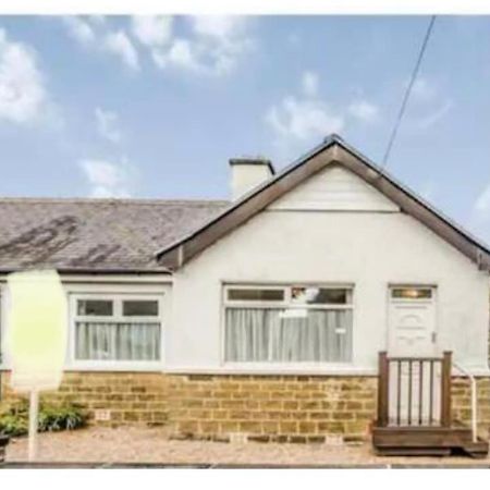 Semidetached Bungalow Huddersfield Bagian luar foto